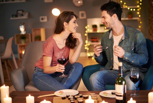 Online Dating: Safety tips for dating online in 2021
